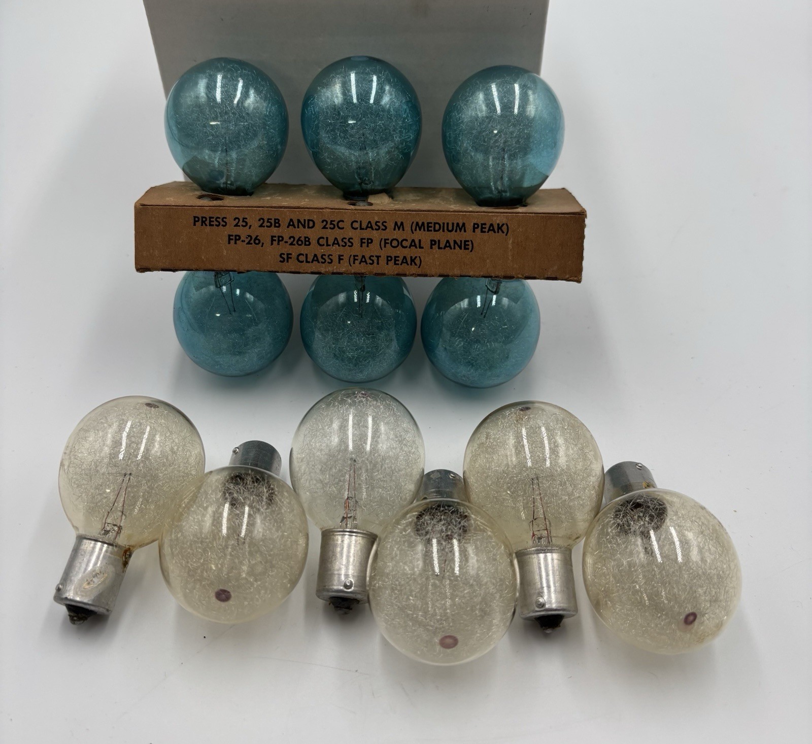 Vintage Sylvania Blue 25B & 25 Flash Bulbs Lot of 12 -Photography Camera