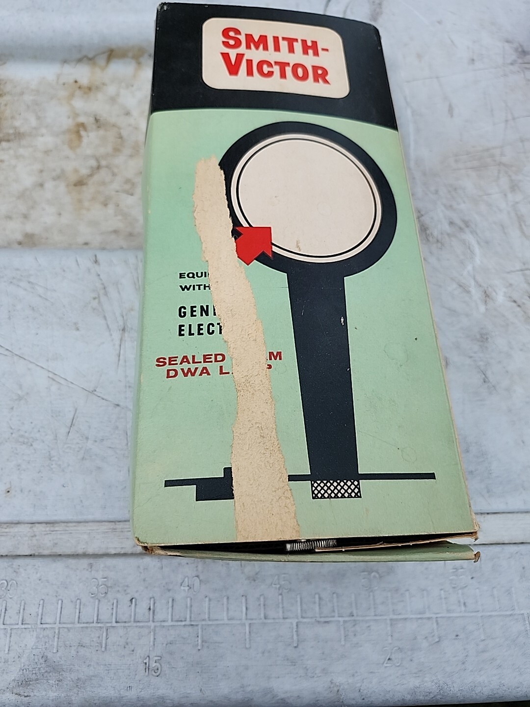 Smith-Victor Model L-5 Compact Movie Light Vintage 1962 Tested Works W/ Box