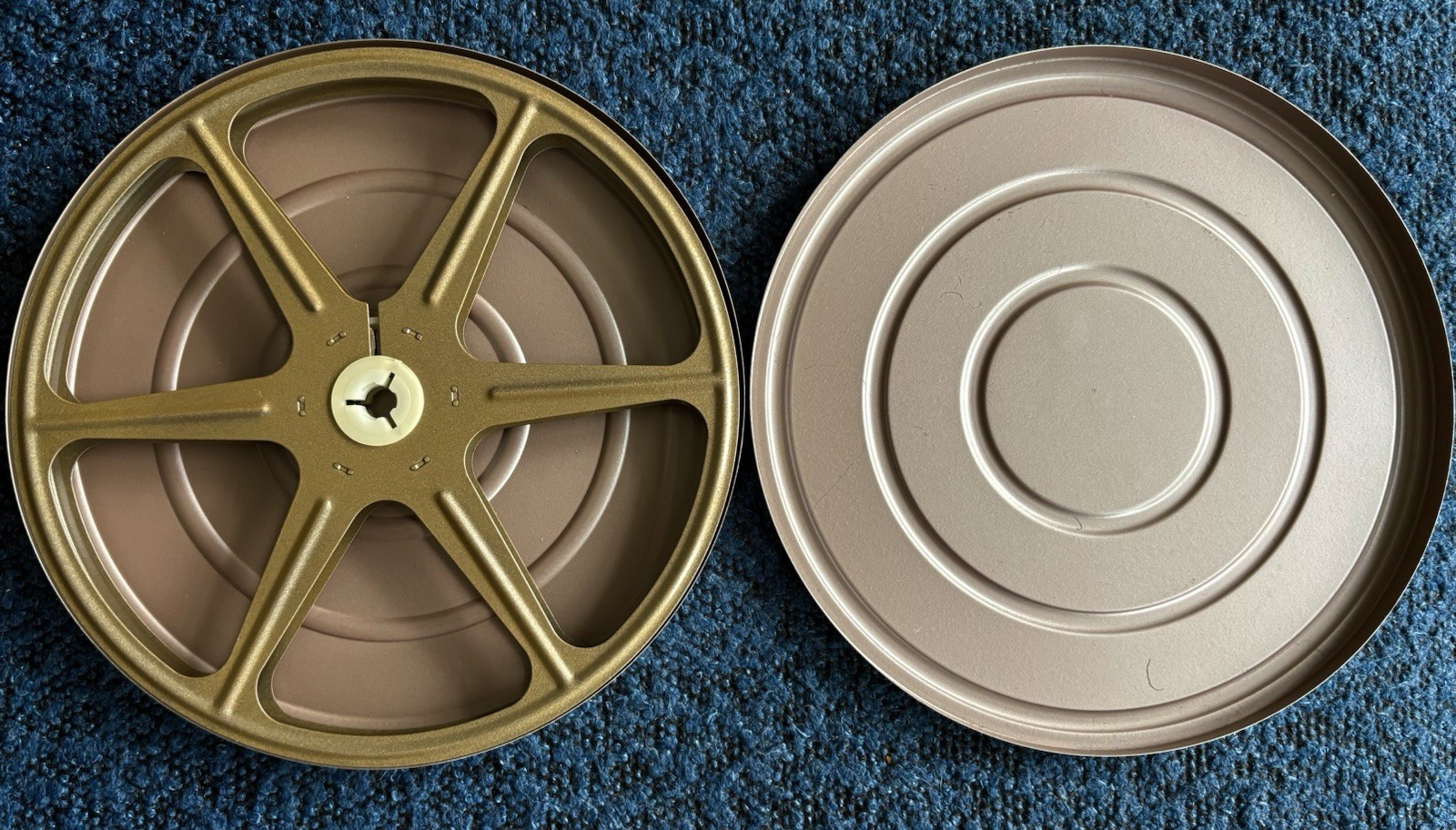 Scherer Dual 8 mm 400 ft. Film Reel and Can Set LN/EX vtg Movie Projector Parts