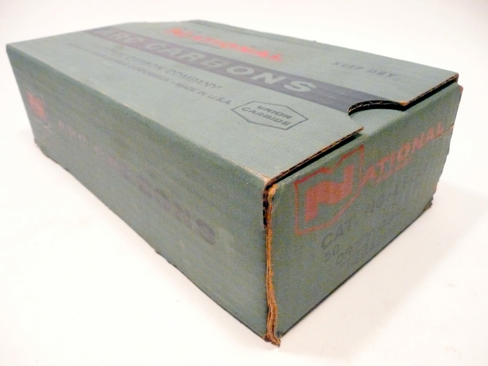 CARBON ARC RODS for 35mm FILM PROJECTION – 1 BOX of 11mm x 9″ NATIONAL NEGATIVE