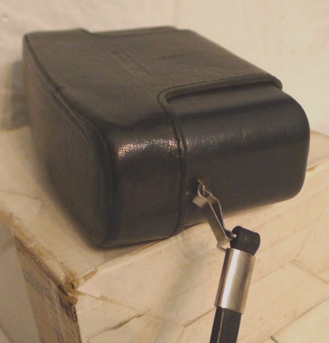 Minox 35 Snap Close Fitted Black Leather Camera Case with Wrist Strap GG