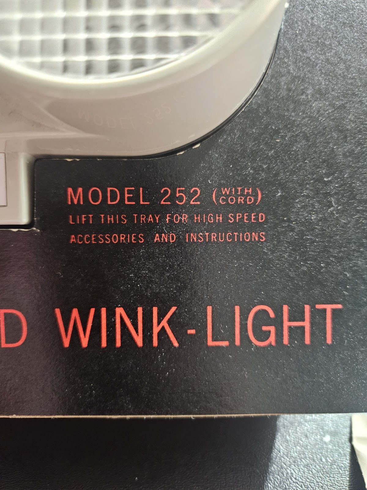 VINTAGE POLAROID WINK-LIGHT MODEL 252 EXTERNAL FLASH UNIT W/ORIGINAL BOX