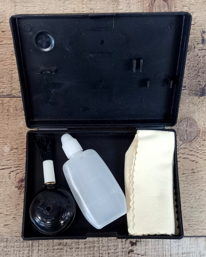 Vintage Vivitar Camera Lenses Cleaning Kit / Case