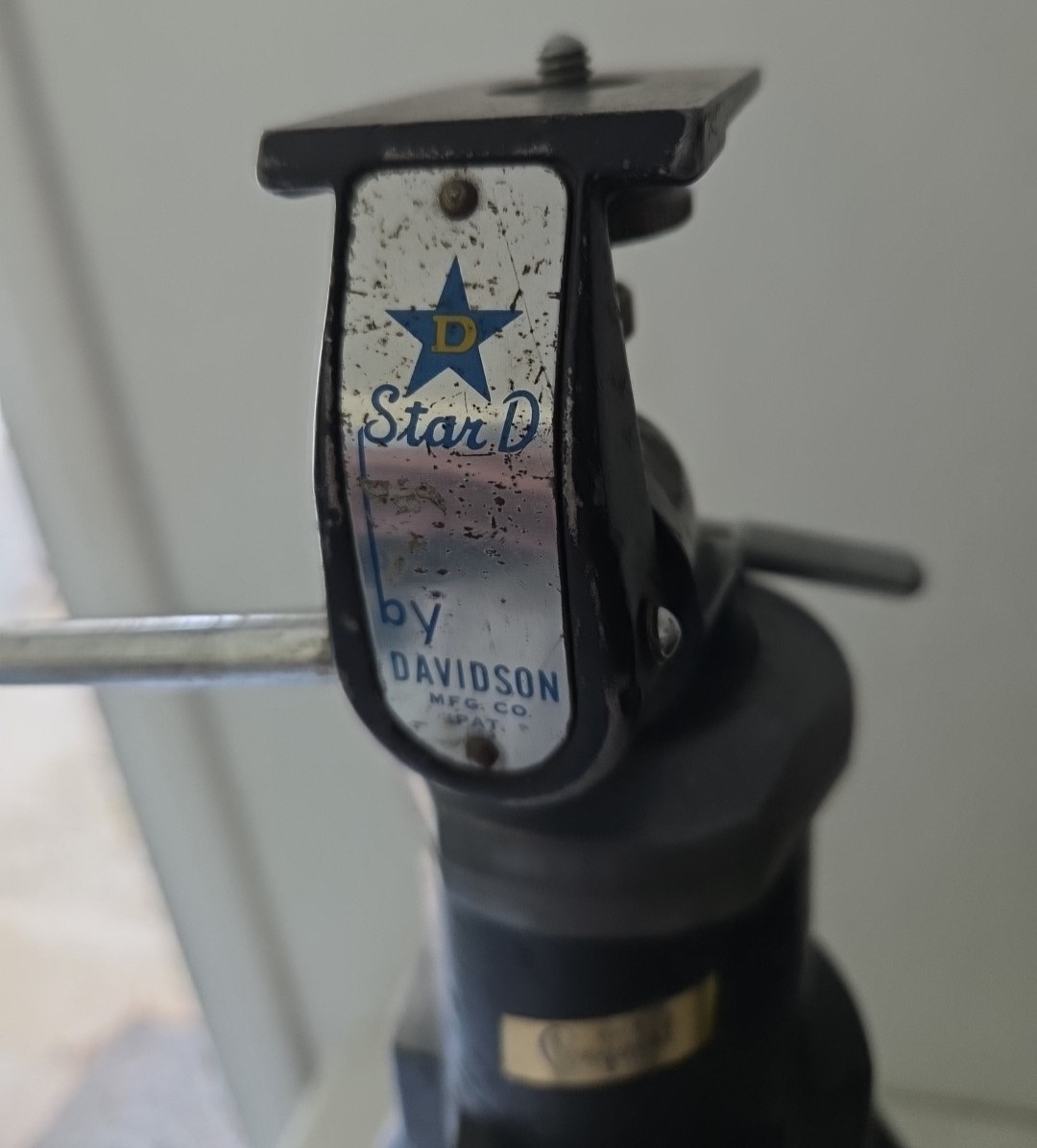 * Vintage Star D DAVIDSON Conquest Tripod Deco Style black and chrome retro noir