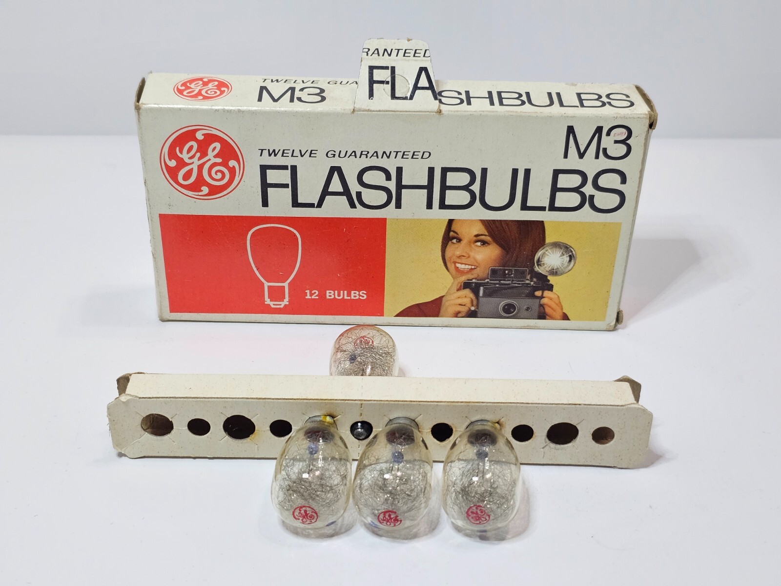 General Electric M3 Flash Bulbs NOS Box of 4 FREE SHIPPING