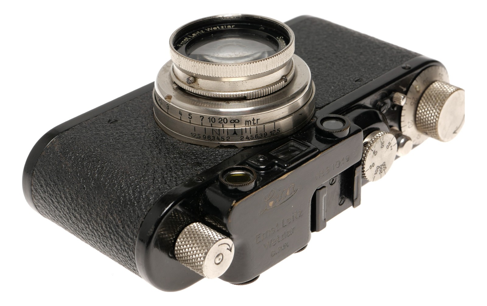Leica II Black Rangefinder Camera Nickle Summar 5cm f/2 Lens