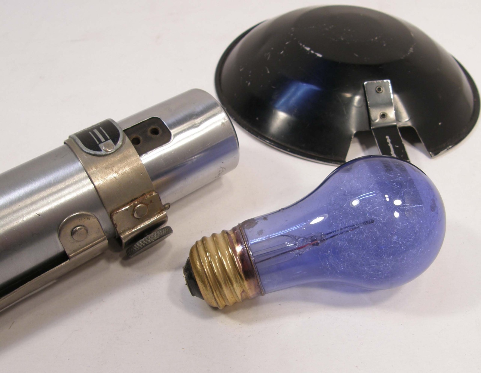 VINTAGE ABBEY PHOTO CORP FLASHGUN HANDLE & HOOD LIGHT SABER