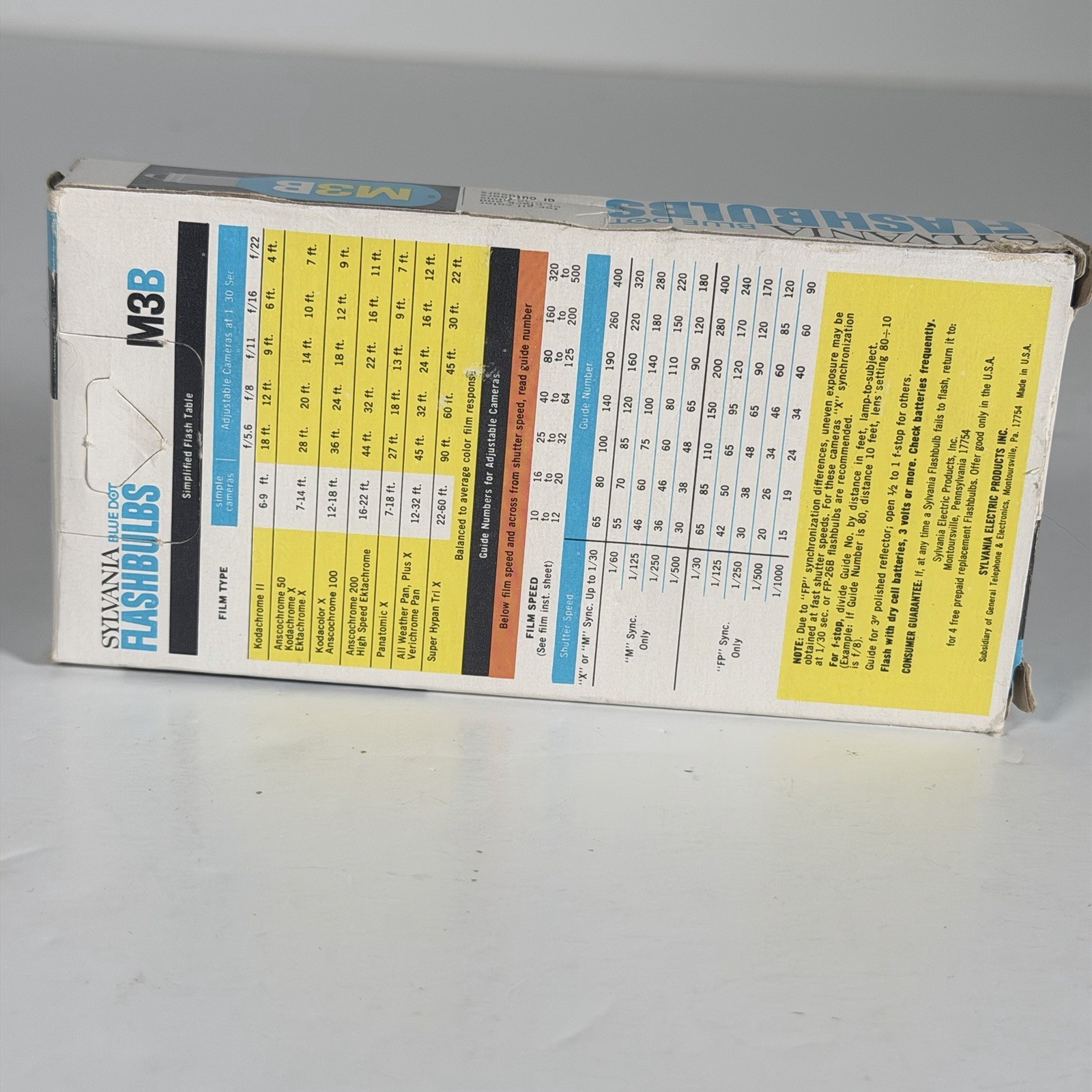 VTG M3B Flashbulbs Lot of 36 GE Sylvania Westinghouse Blue Camera Flash NOS