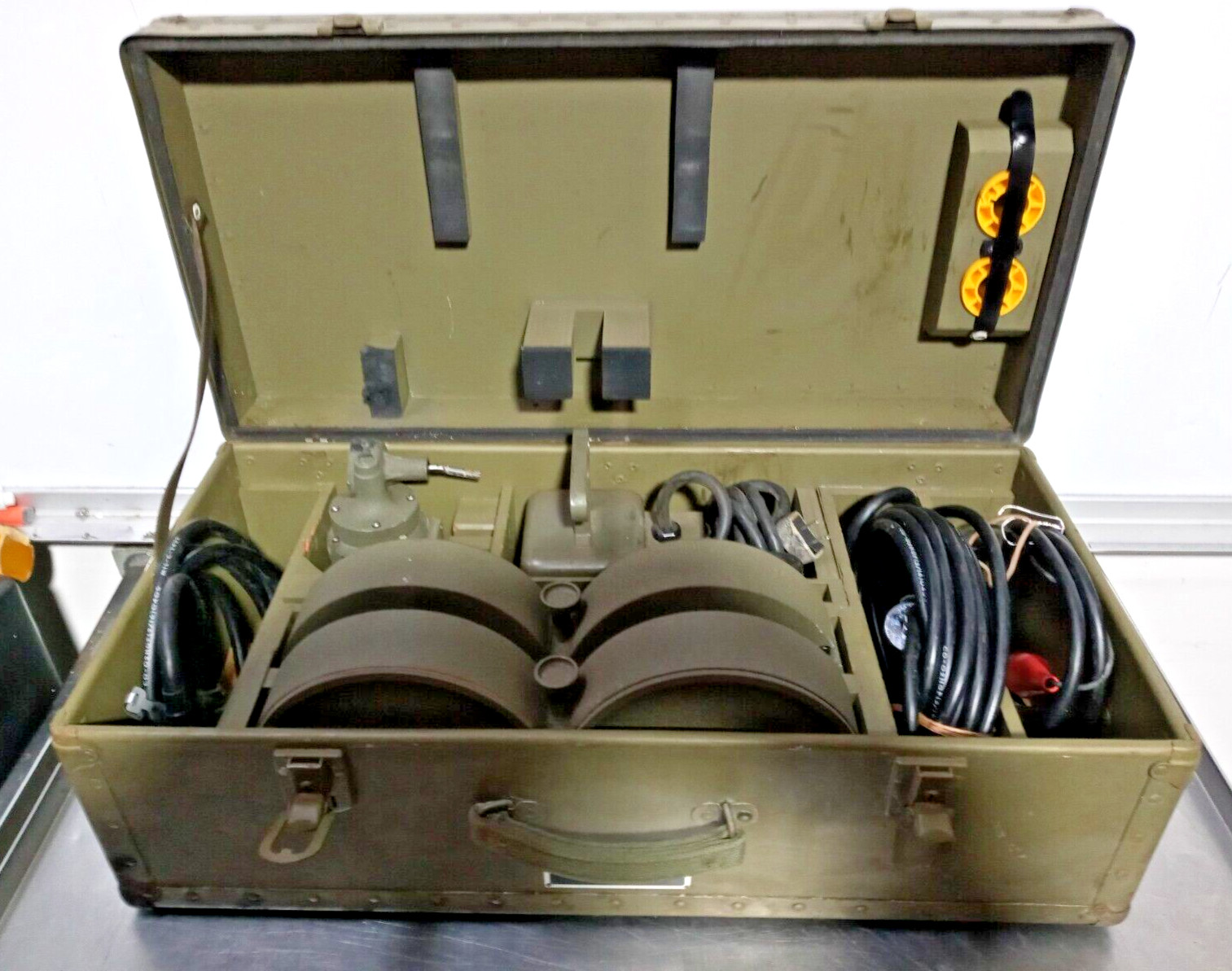 Vintage Bell & Howell Photographic Accessories Kit LF-1(2) for Cameras PH330/KS5