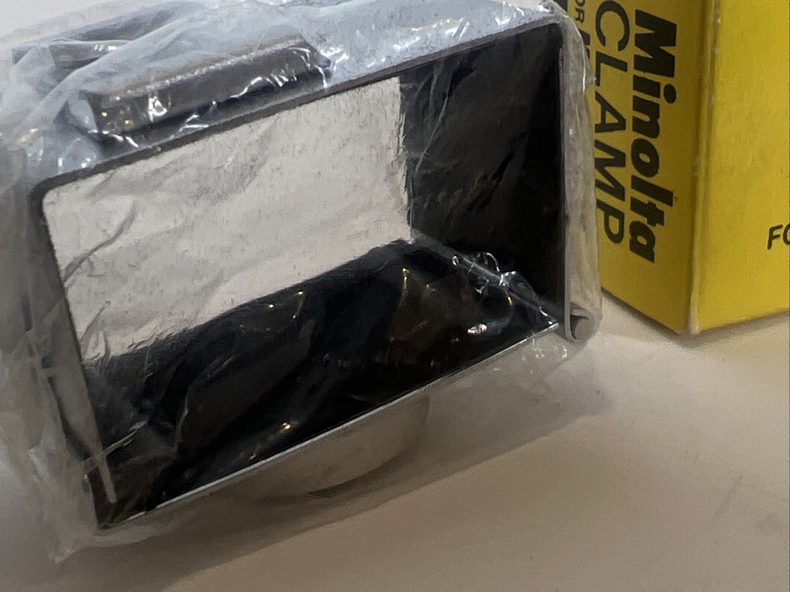 Genuine Minolta Accessory Tripod Shoe Clamp for Minolta 16 II 6204 610 NEW