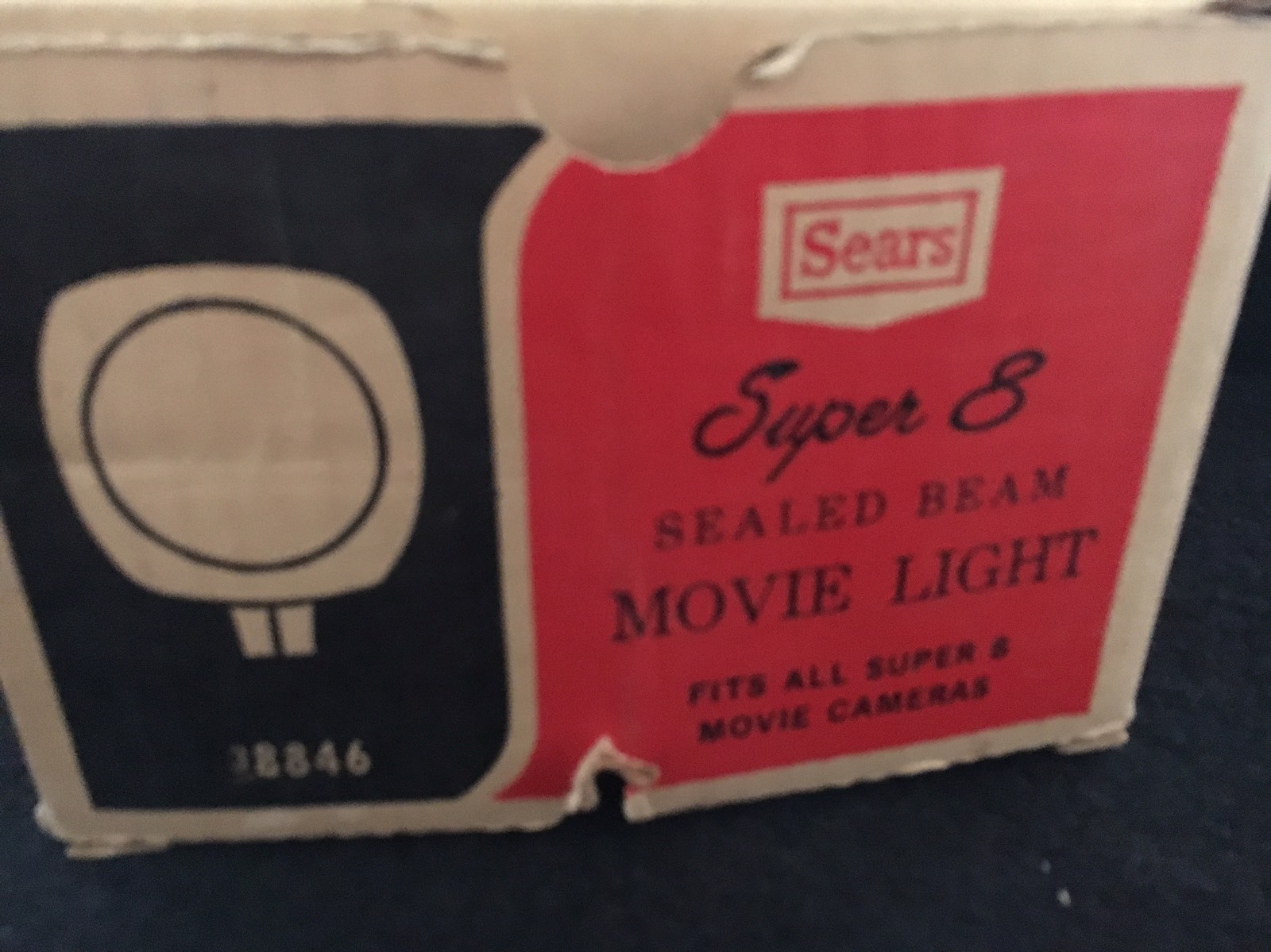 Sears Super 8 Sealed Beam Movie Light – 650 Watts model 8846 – In Original Box