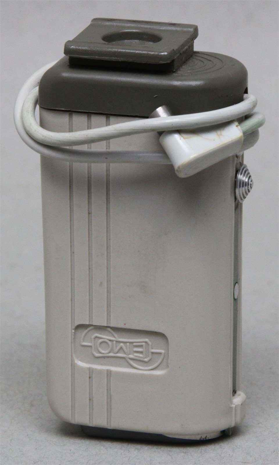 1950’s EMO WETZLAR COMPACT AG1 FLASHBULB ATTACHMENT w/CASE (Built-In PC CORD)