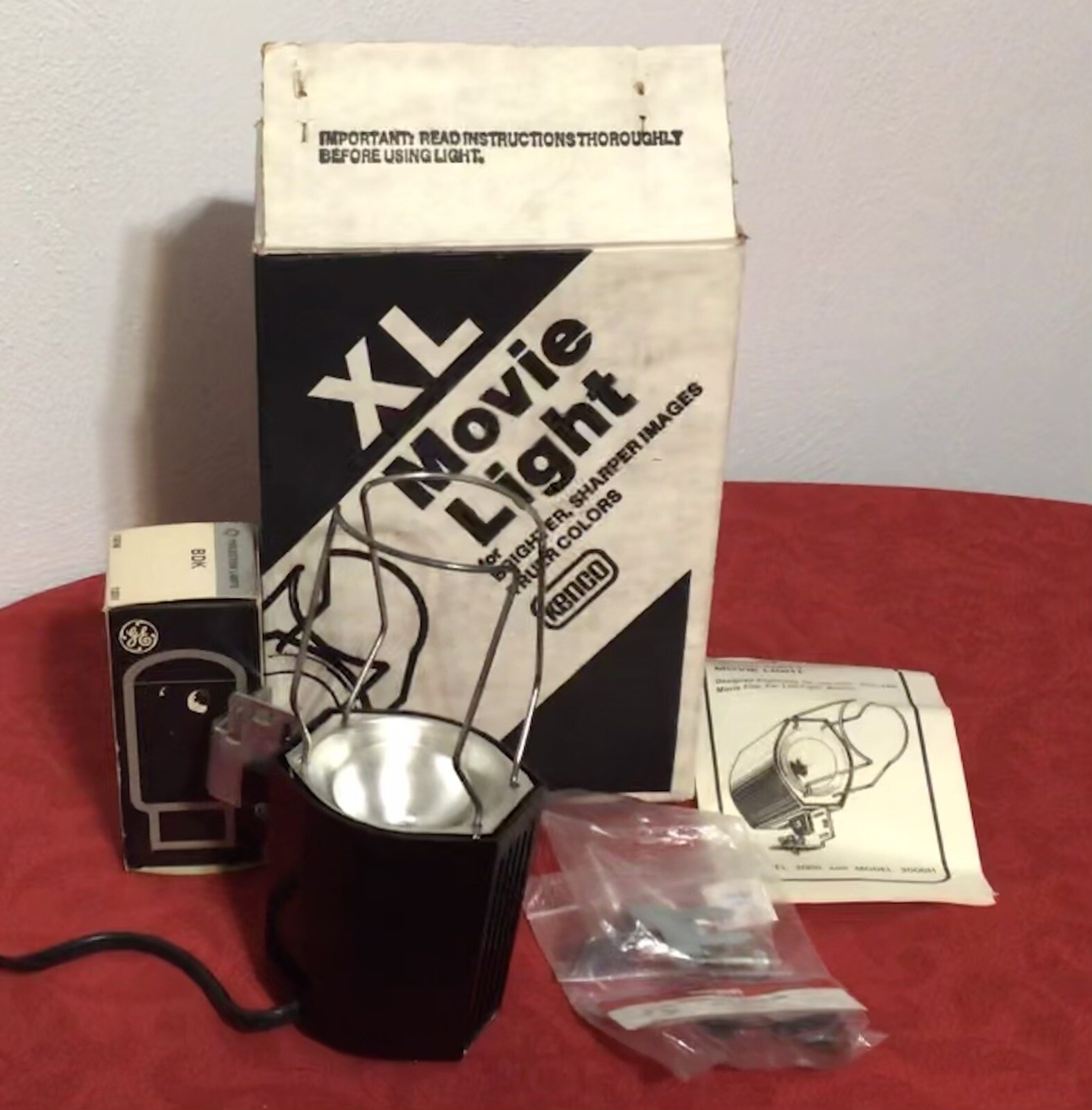 Vintage Kenco Movie Light XL 100-watt Model 3000 Top Mount Manual Original Box