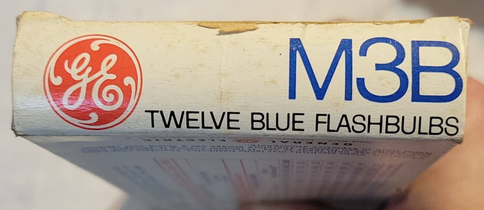 GE M3B FlashBulbs Package 12 Bulbs NEW OLD STOCK