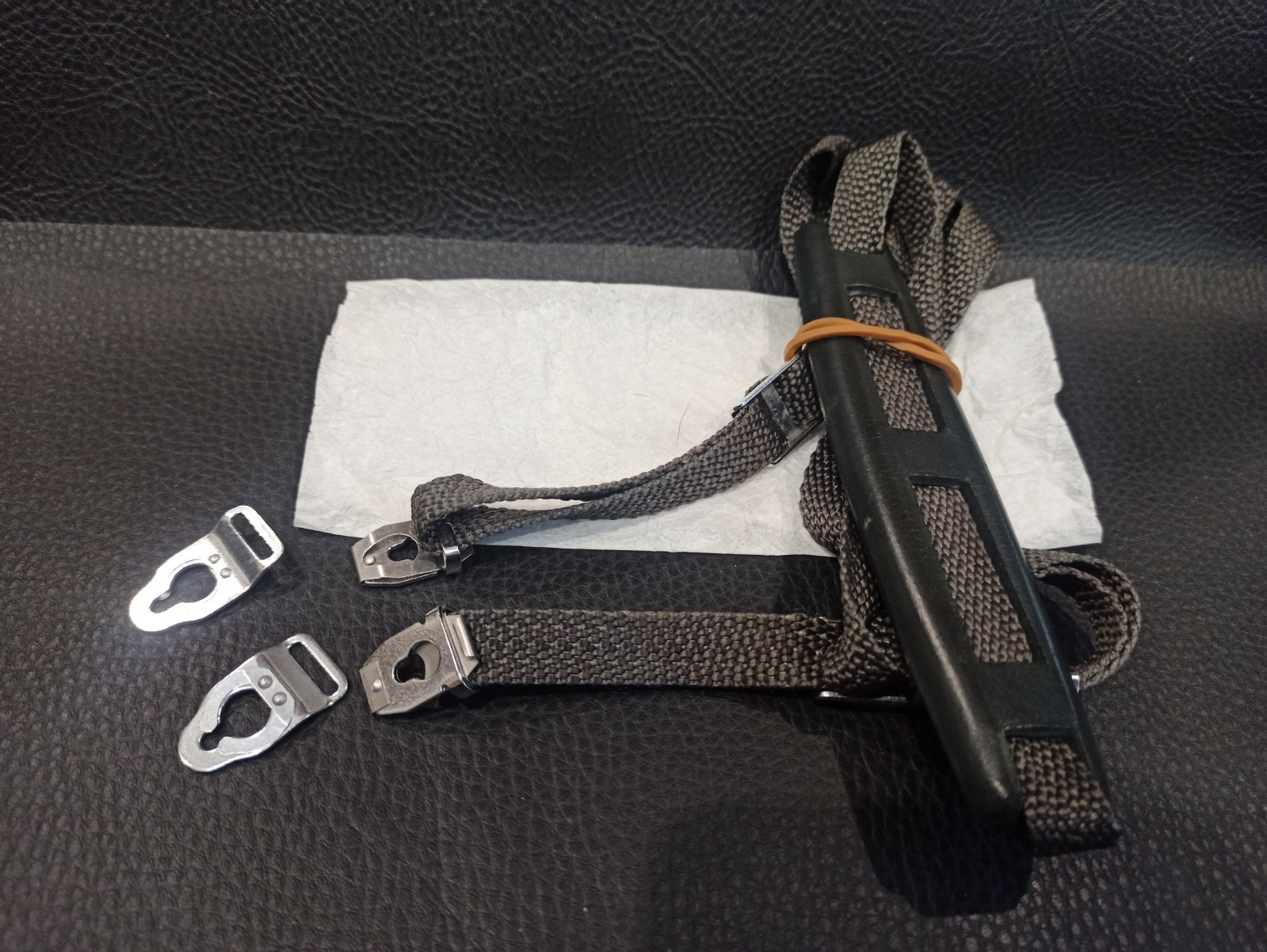 Original neck strap with fasteners for Kiev 6 60 88 shoulder medium format 1 ps