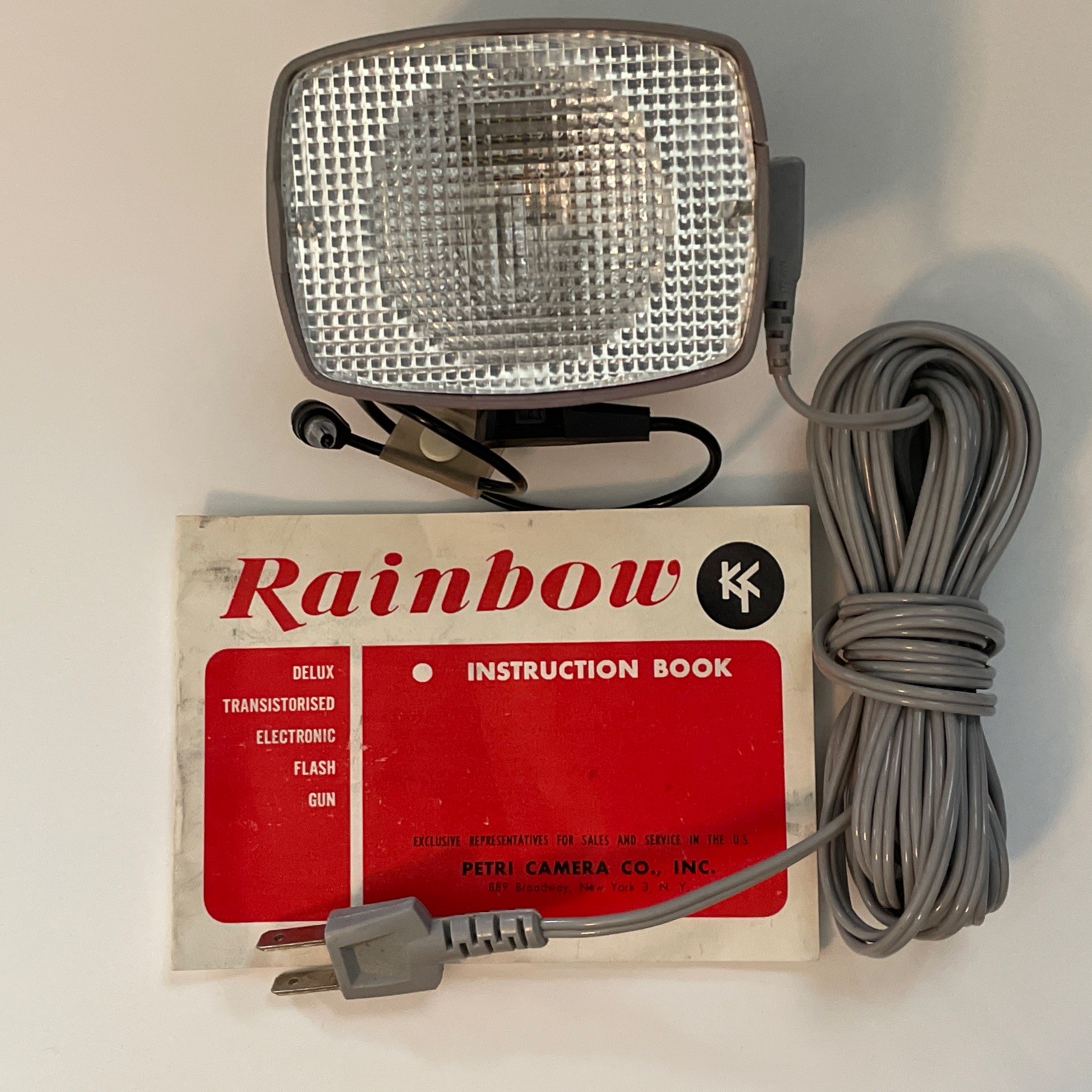 KAKO Rainbow Camera Flash uses AC or (AA) Batteries – WORKING