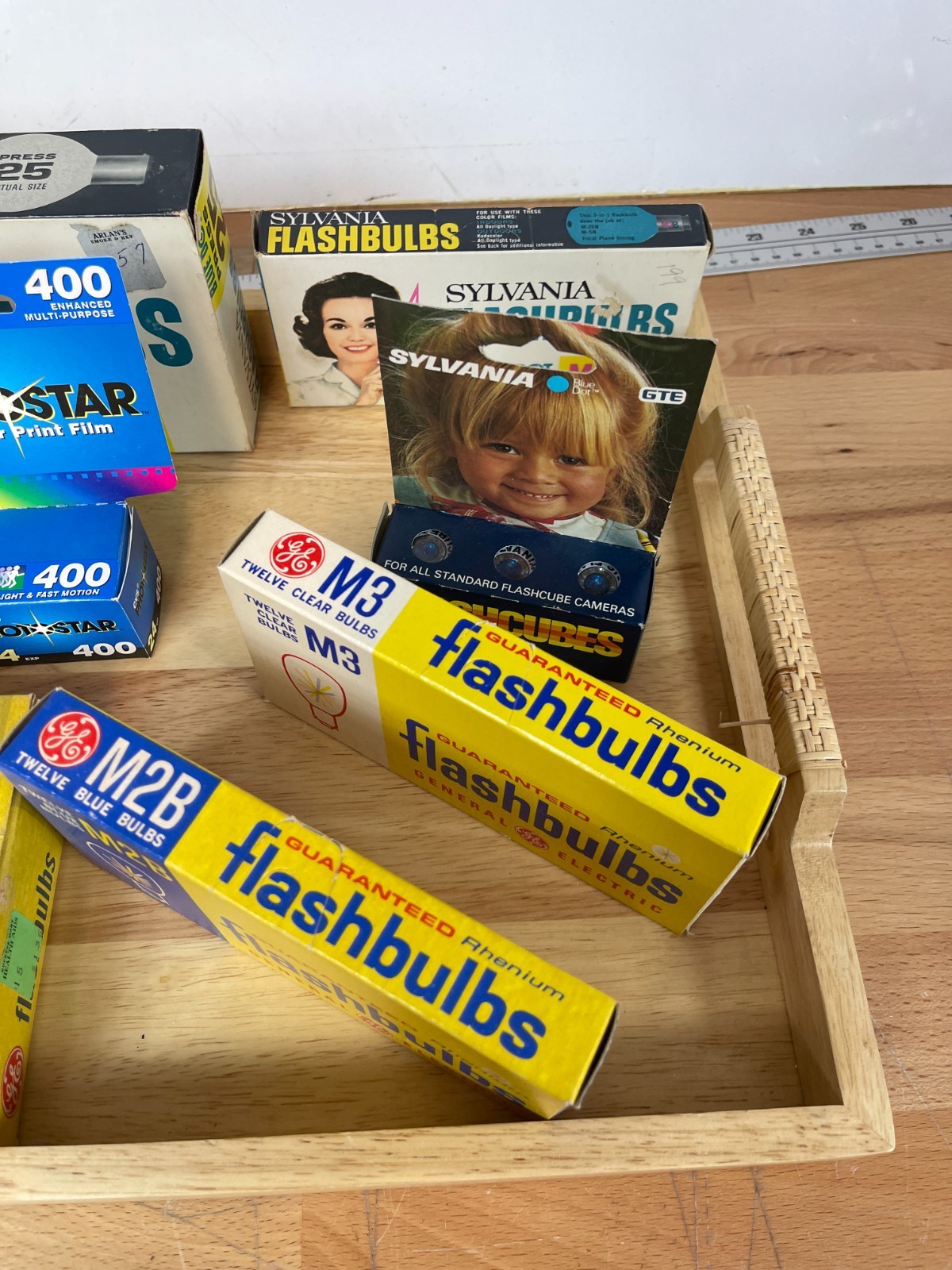Vintage Flashbulb & Film Lot GE Sylvania Press 25 M2B M3 Flashcubes Expired 35mm