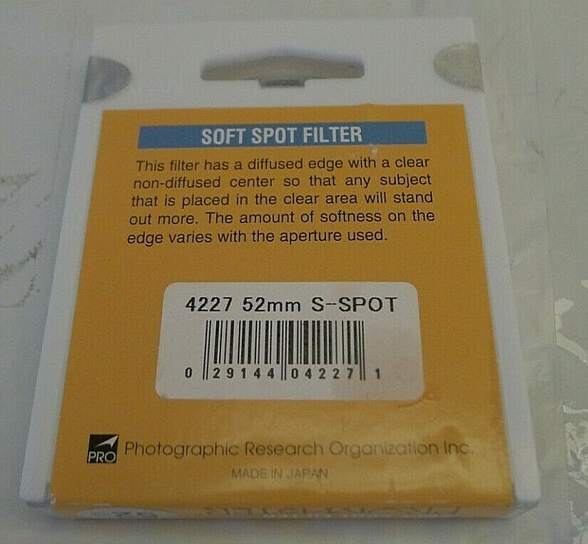 Promaster 52mm Soft Spot Filter +Protective Case – Japan