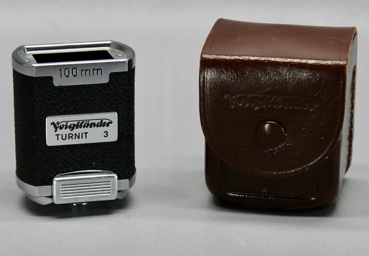 NICE VOIGTLANDER TURNIT 3 VIEWFINDER 35/50/100 MM w/ORIGINAL LEATHER CASE