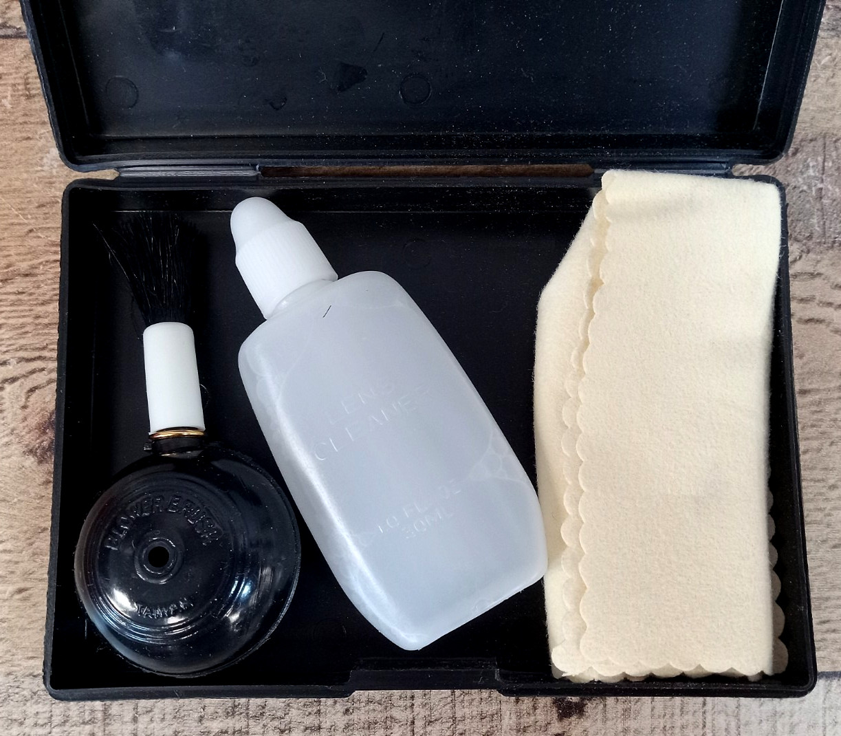 Vintage Vivitar Camera Lenses Cleaning Kit / Case