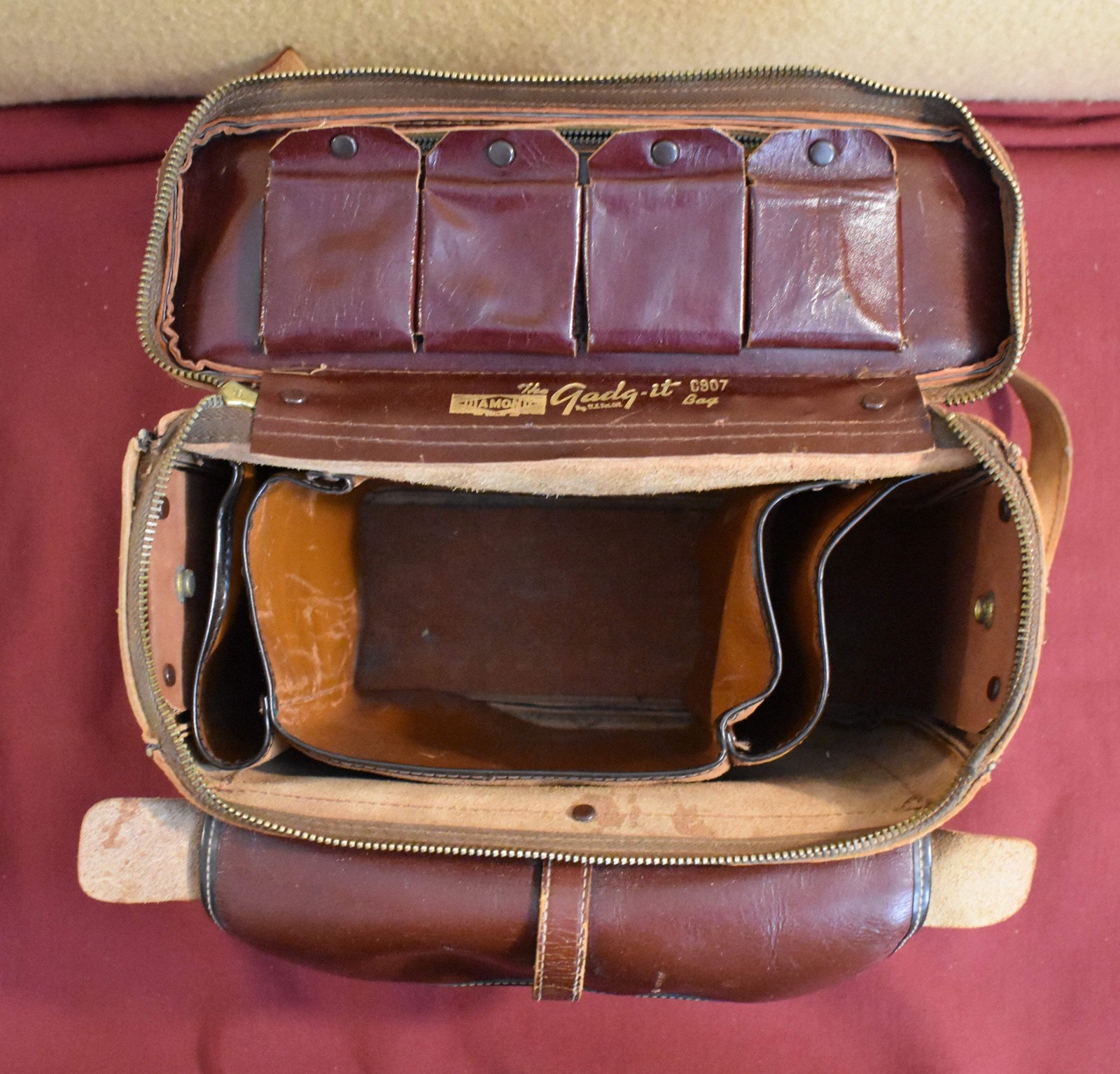 Diamond Gadg-It Bag C907 w/ Kodak Film + Filters, Grafmatic Film Holder + More