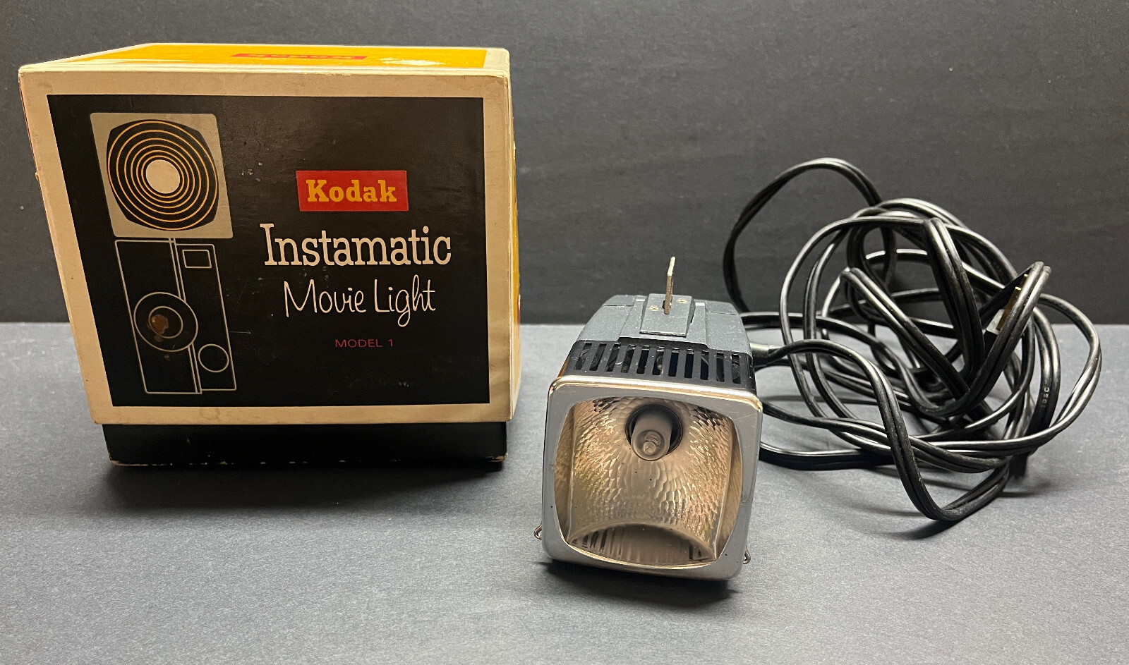 Vintage Kodak Instamatic Movie Light Model 1