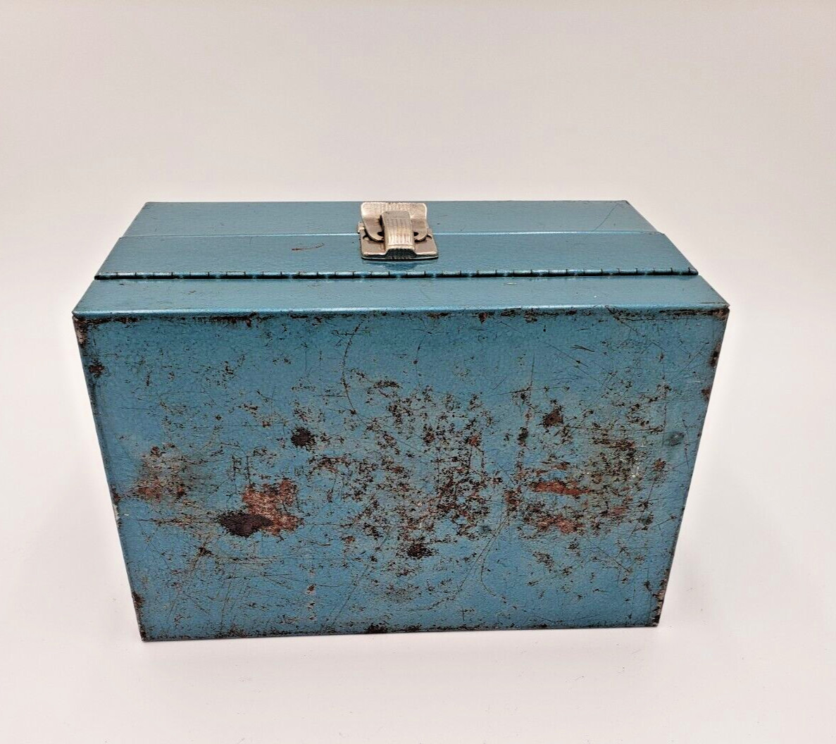 Logan De Luxe 5 Inch Movie 12 Reel Chest Metal Storage Box Carry Tote