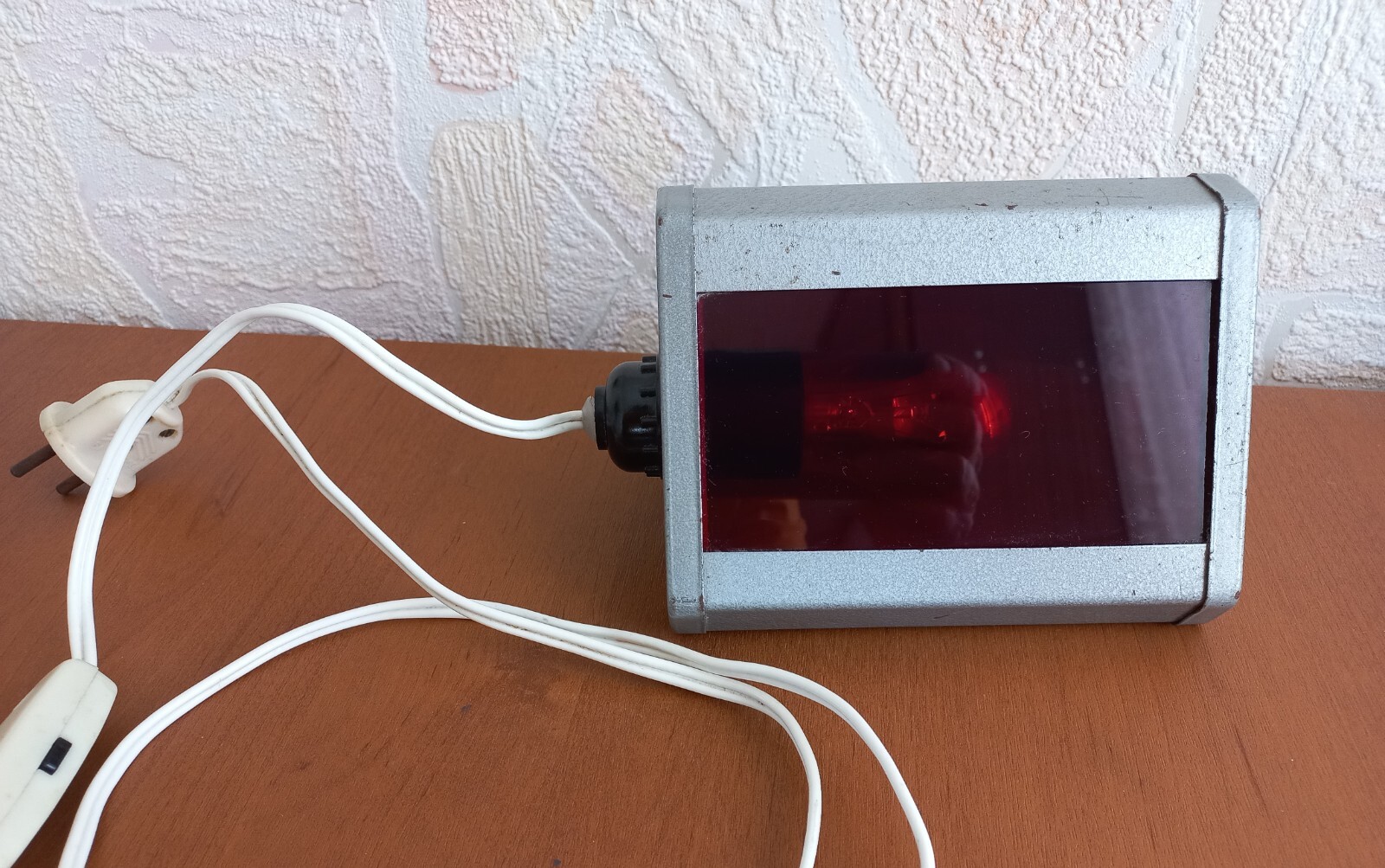 Soviet Vintage Red Lantern for Photo Printing 1980s USSR antique
