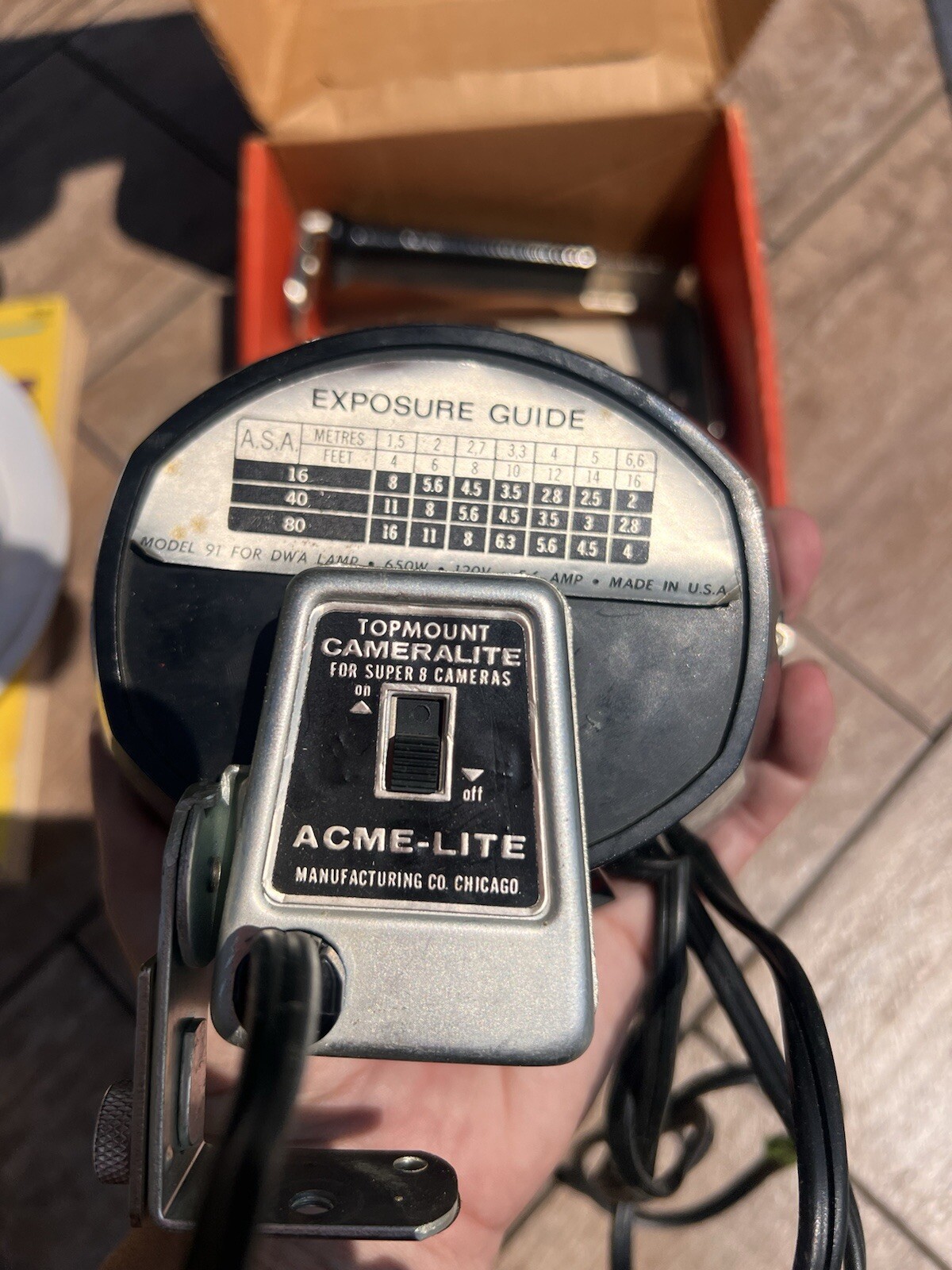Acme-Lite Cameralite with Universal Mount for Super 8 Cameras with Original Box