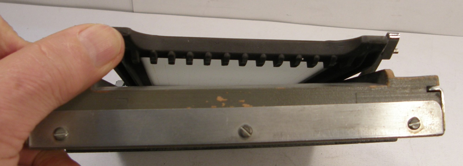 VINTAGE BURKE & JAMES SLIDING BACK REDUCER 3 1/2″ X 4 3/4″ GROUND GLASS W/GRID