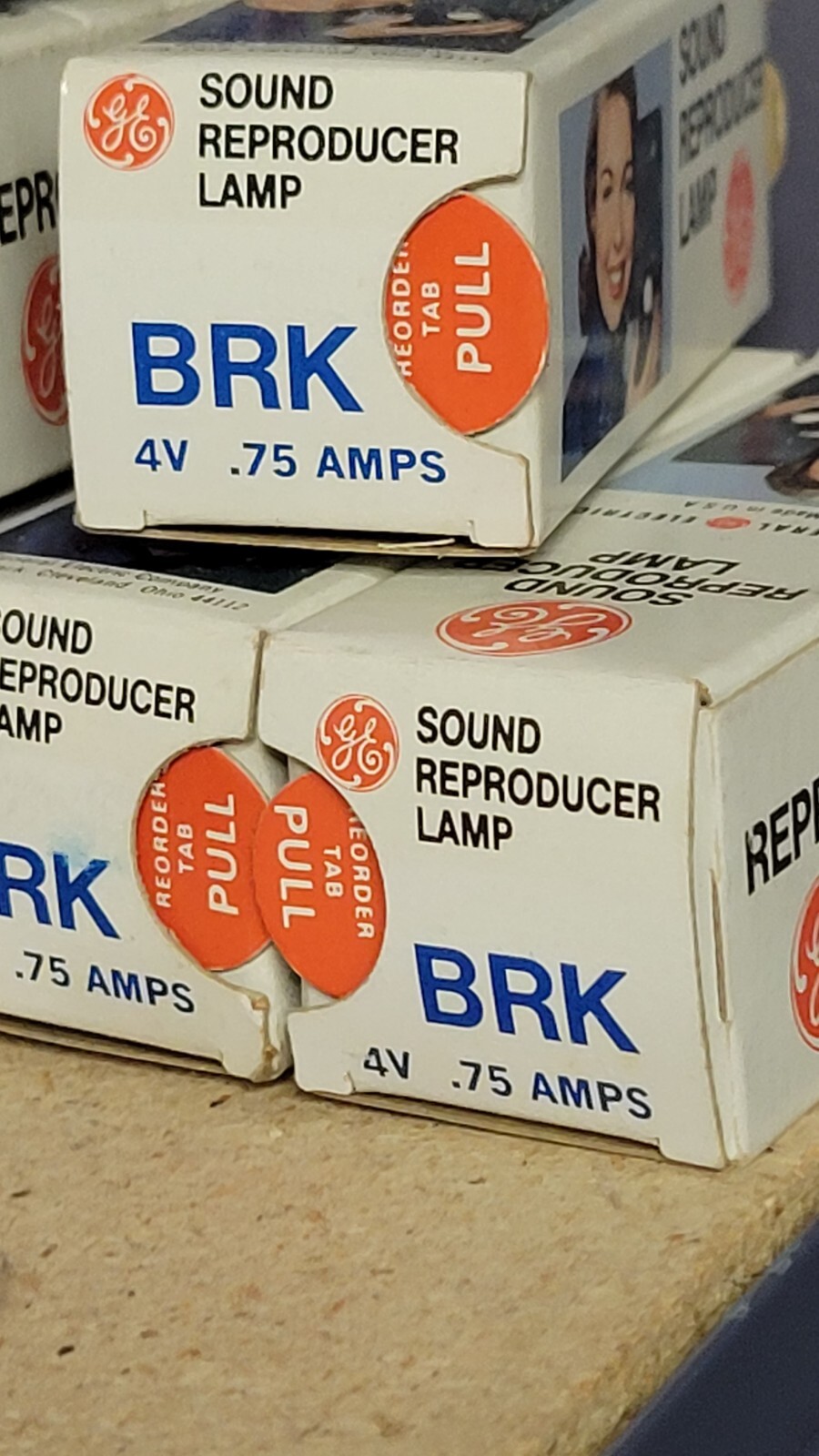 DGF / PROJECTION LAMP, BULB / 120v 500w / 1 PIECE (qzty)