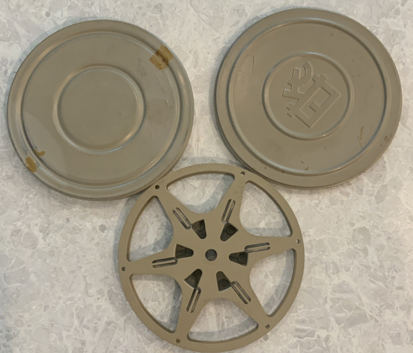 Media Room Vintage Kodak 8mm Metal 5” Reel With Metal Carry Case