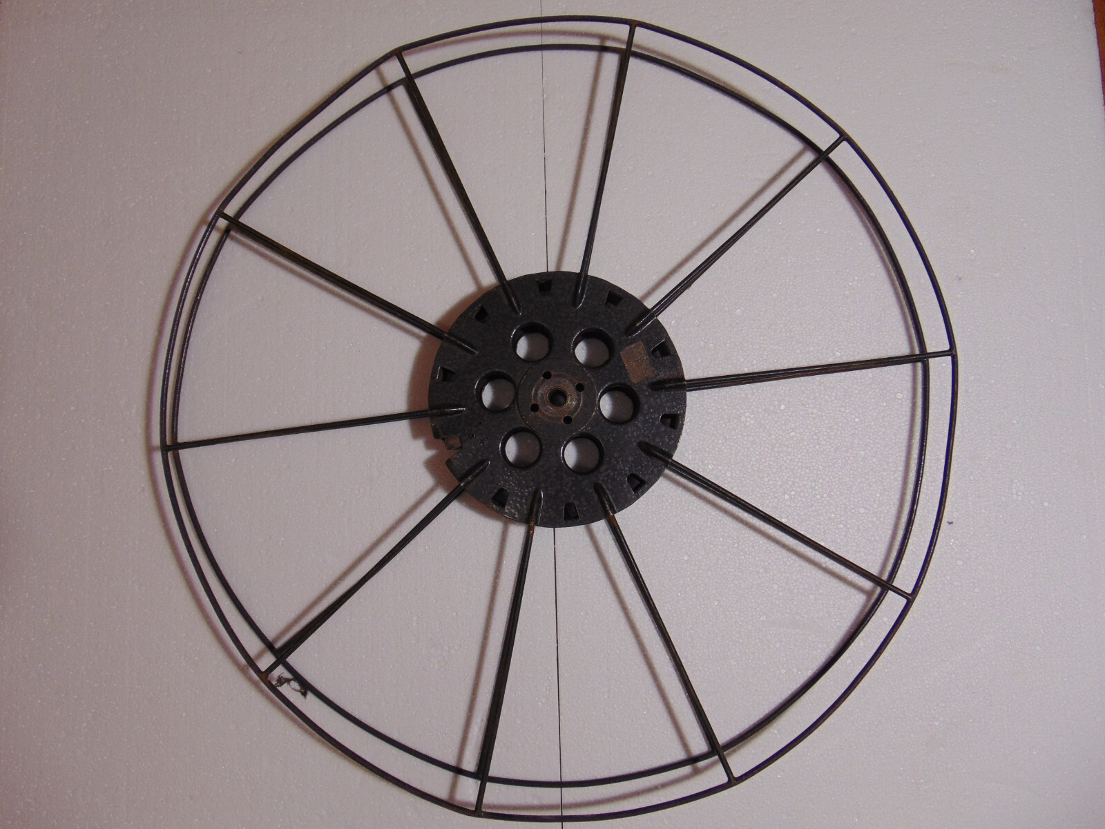 BIG Empty 35mm Film Reel Metal 25″ Movie Take Up 64cm vintage spool wall art