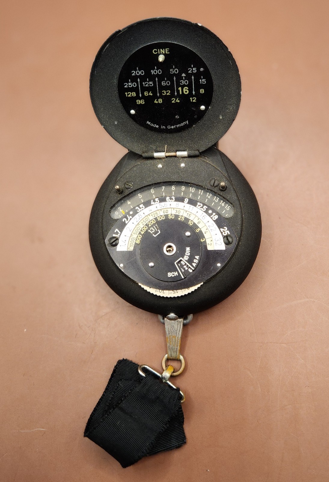 Vintage Bertram Chronos CINE Exposure Meter – Box, Instructions, Strap -…