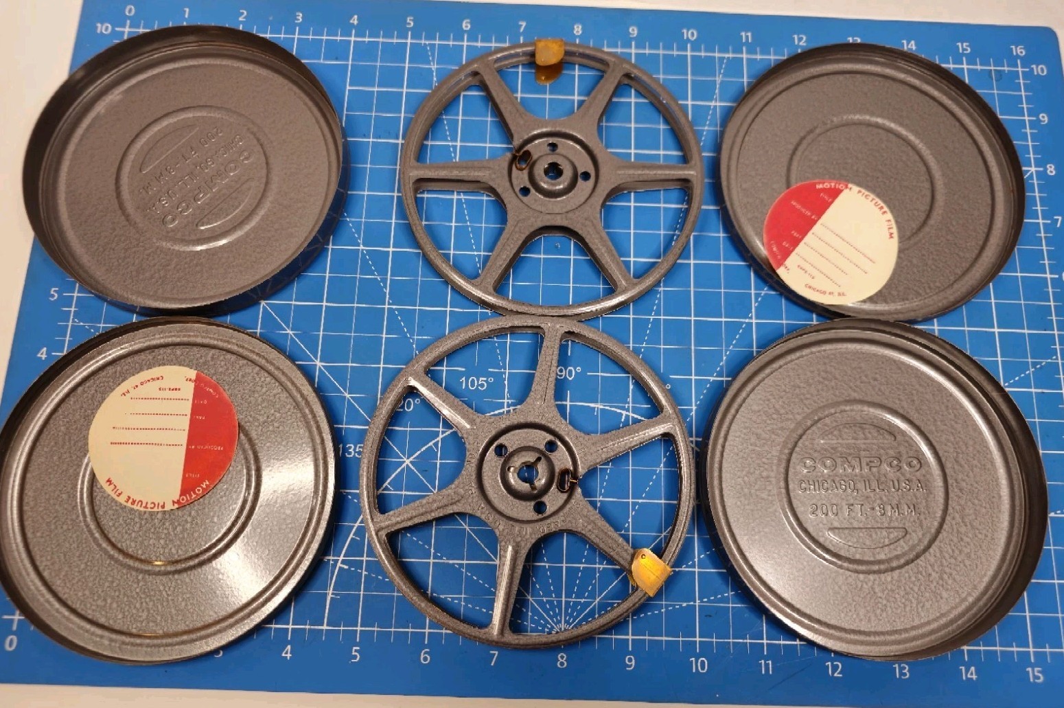 2 Vintage 8mm Movie Film 5” Empty Reels 200’ In Compco Canisters Collectible