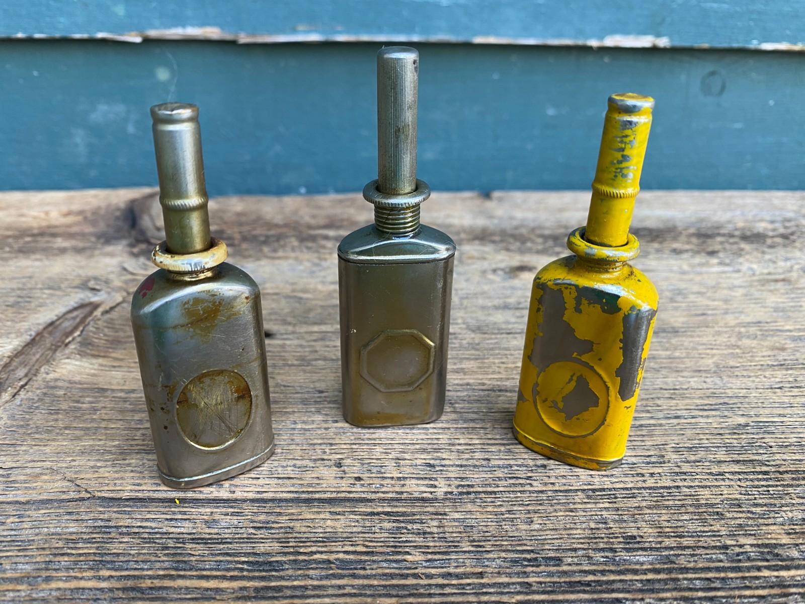 SET OF 3 OIL CAN TIN PROJECTOR NEEDLE OILERS FILMO BELL & HOWELL USA EMPTY