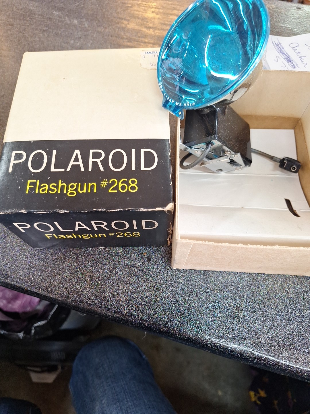 Vintage Polaroid Model 268 Flash Bulb Attacment with Blue Lens ~ Orginal Box