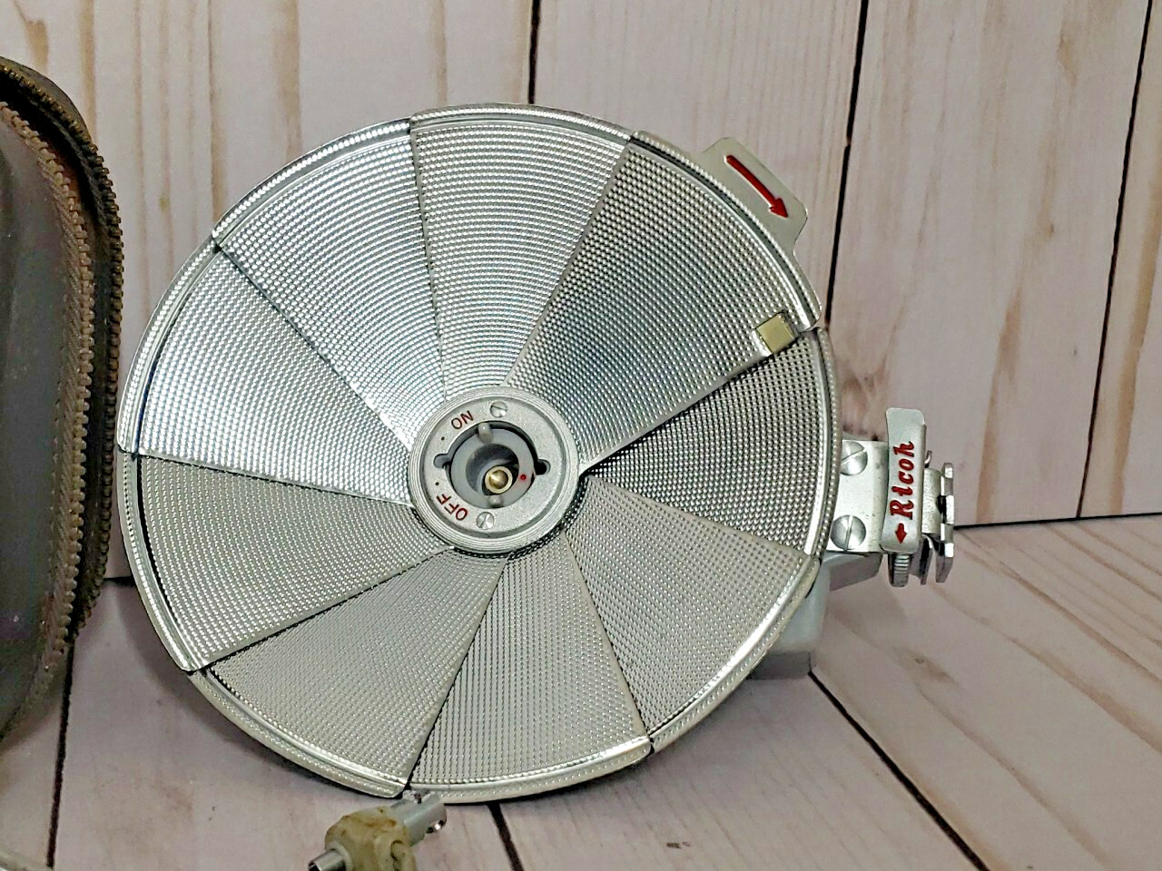 Vintage Ricoh BC 605 Shoe Mounted Folding Reflector – Parts Only Untested