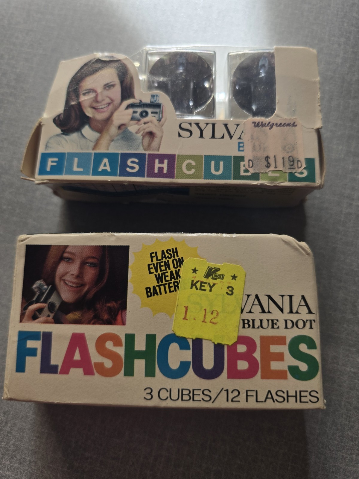 Sylvania Blue Dot camera 5 New Flash Cubes 20 Total Flashes Vintage