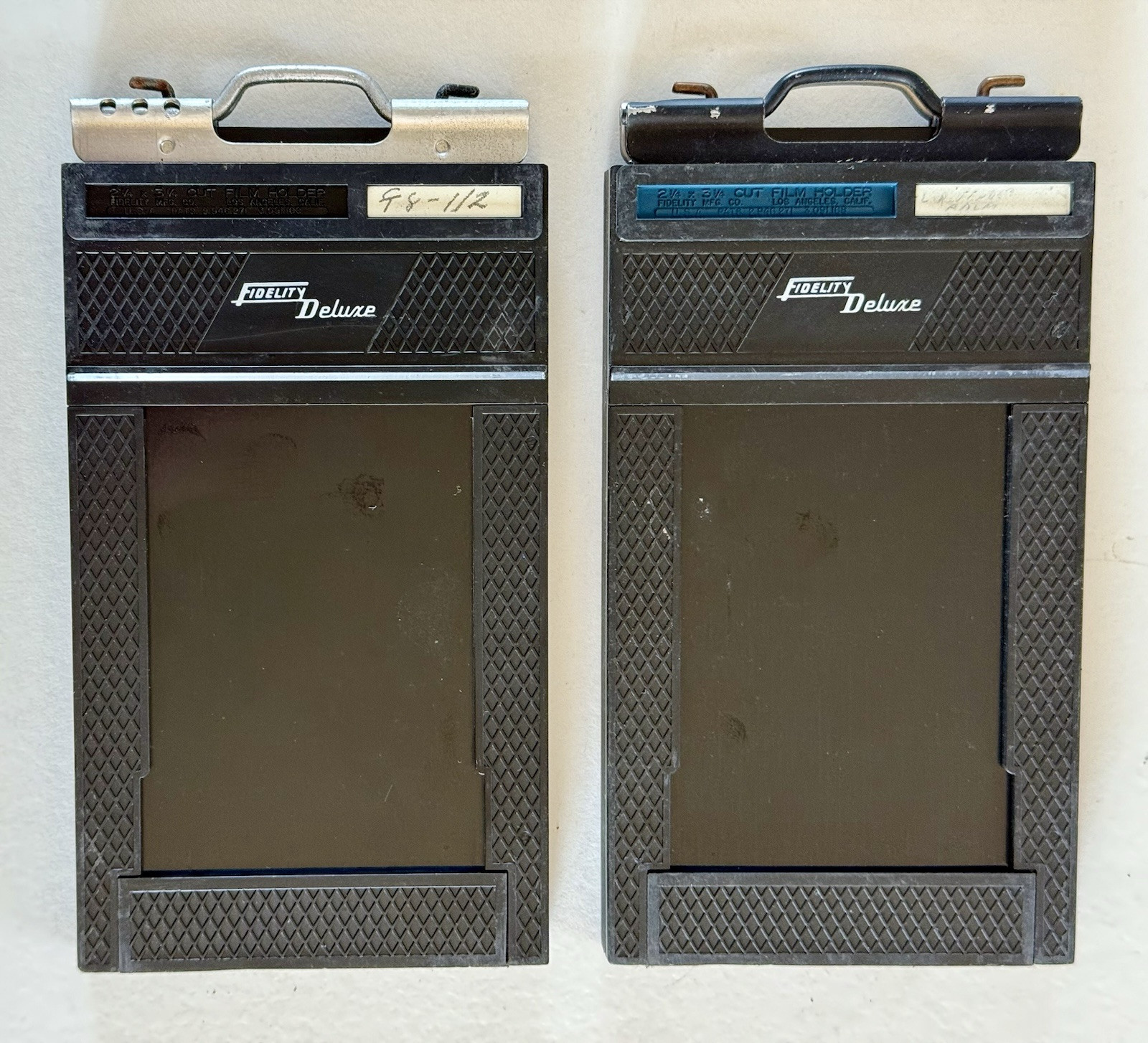 Lot of 2 Fidelity Deluxe 2 1/4″ x 3 1/4″ Cut Film Holders 2.25″ x 3.25″