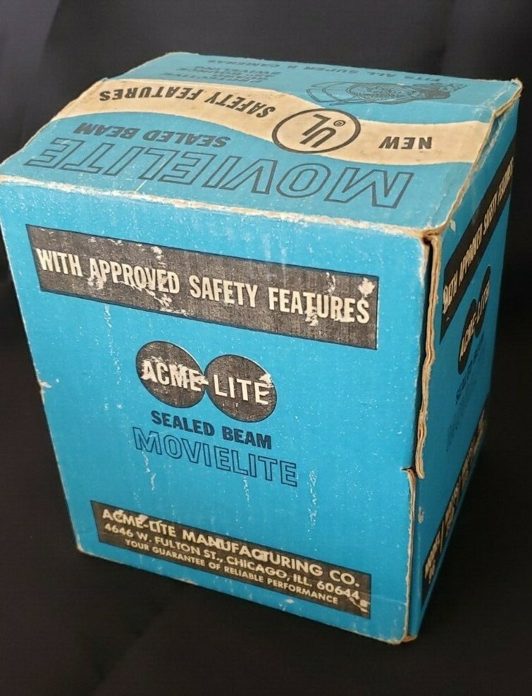 Vintage Acme Lite Sealed Beam Movielite Model Fits Super 8 Cameras 250 Watts B7