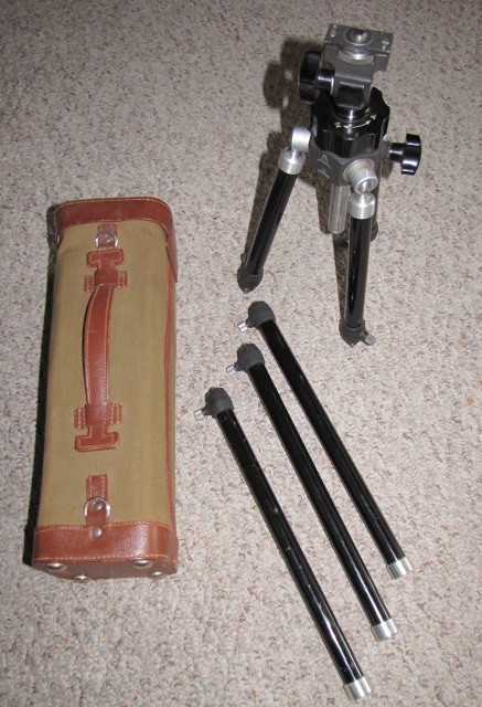 Vintage PENTACON CAMERA FIELD TRIPOD w/ Canvas & Leather Case GERMANY