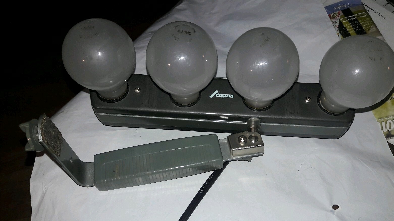 Vintage Adams GL101AW Exposure Light Bar for Indoor Color Movies up to 800 watts