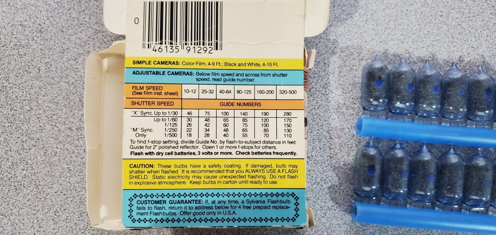 Vintage Sylvania Blue Dot AG1B Flashbulbs Blue Bulbs In Box 12+9