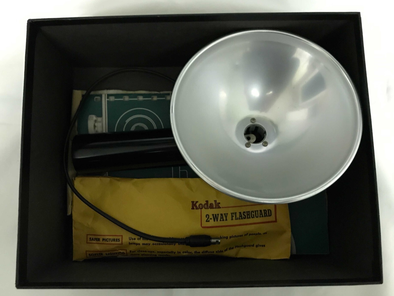 Vintage Kodak Flasholder Model B With Standard Bracket – Complete