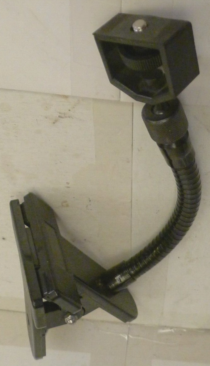 Cofit Adjustable Clamp Style Tripod 9 1/2″ with Flex Neck – Used