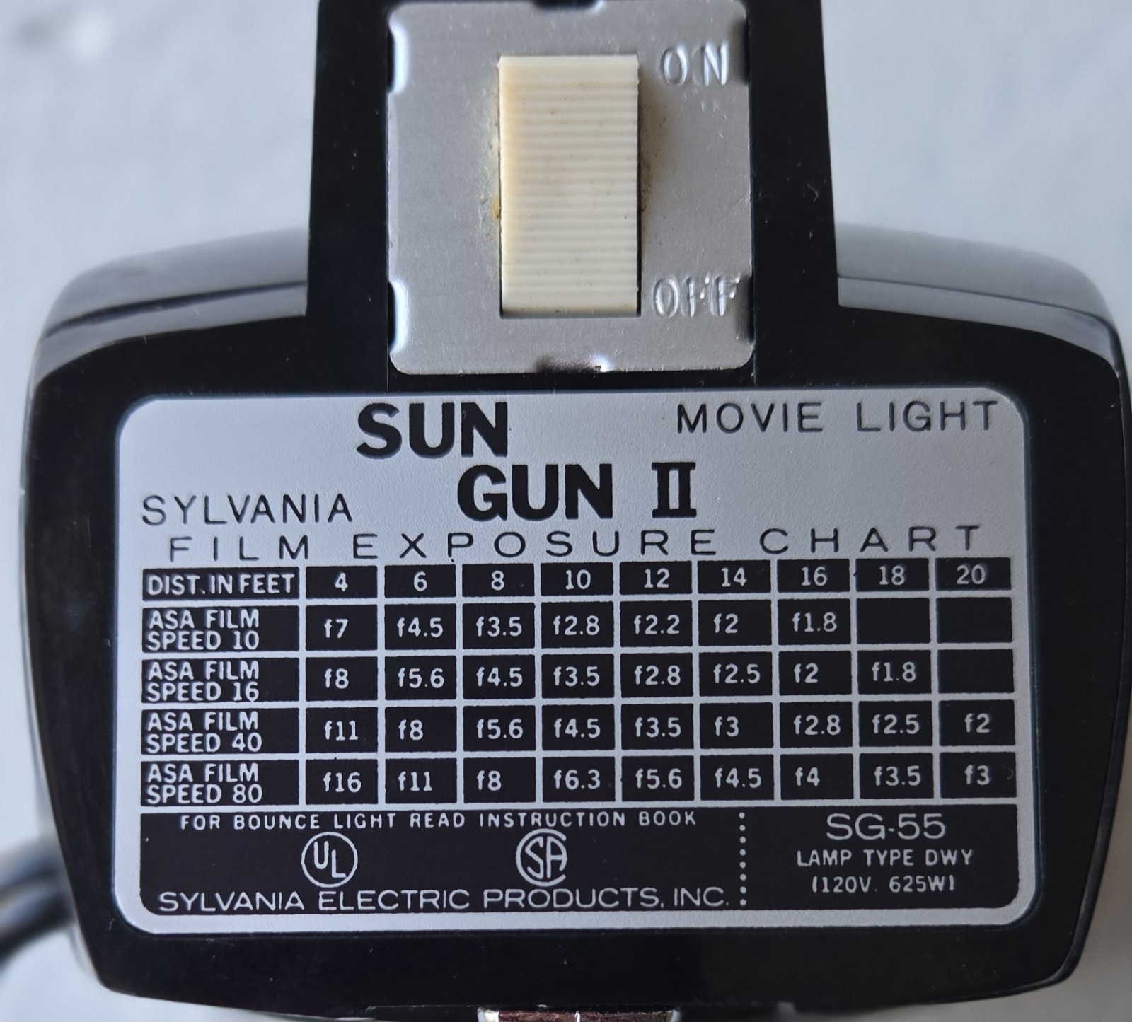 Vintage Sylvania Sun Gun II SG-55 Movie Light Halogen Bulb 1960s Pre-owned.