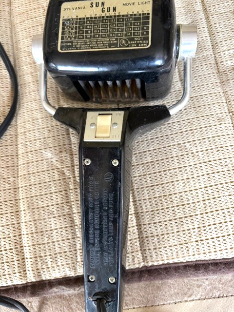 Vintage Sylvania Sun Gun Movie Light SG-1 Handheld Video Camera Lamp 120V Tested
