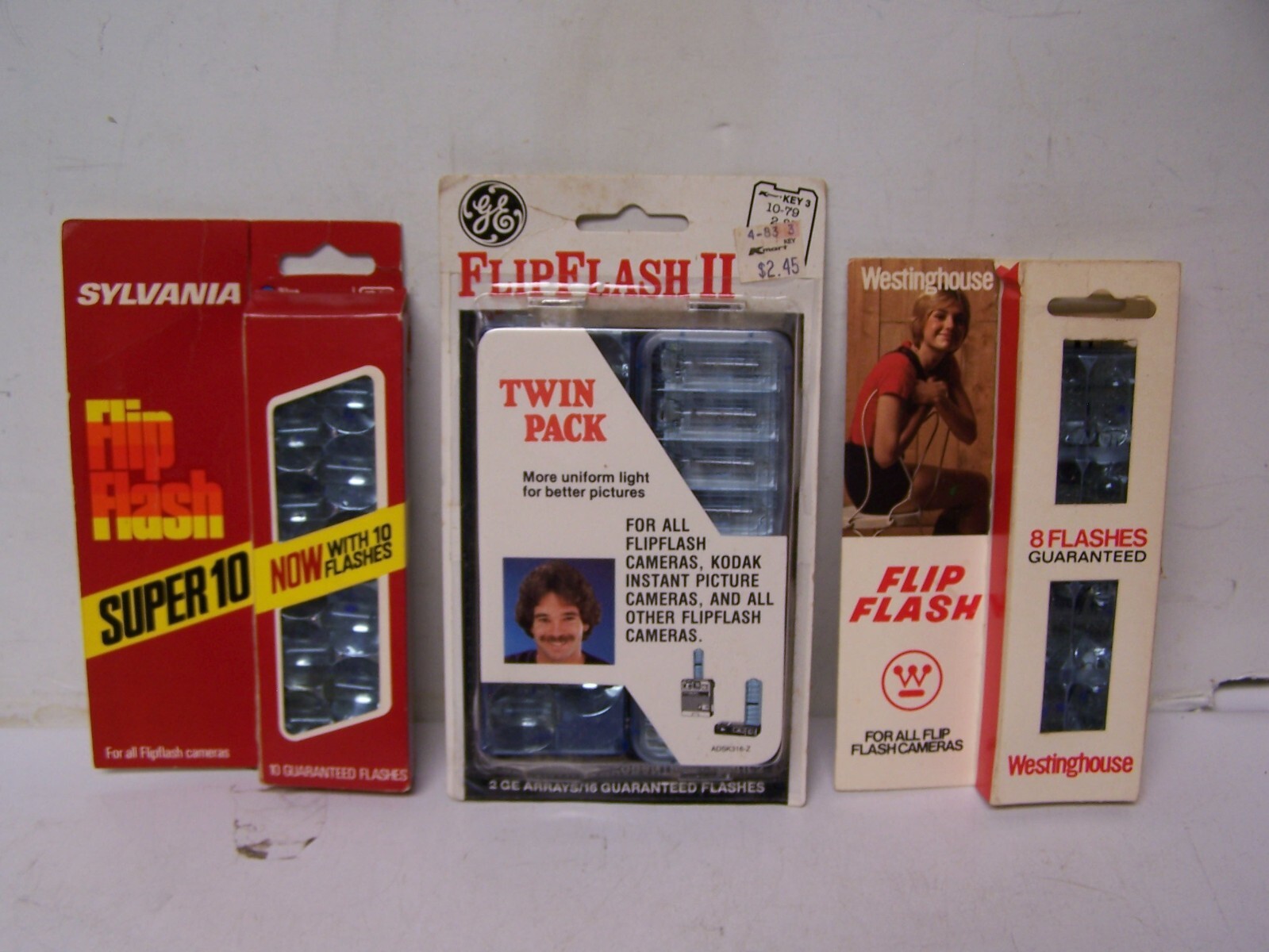 Vintage NIP CAMERA Flip Flash II Flash bulbs GE SYLVANIA WESTINGHOUSE
