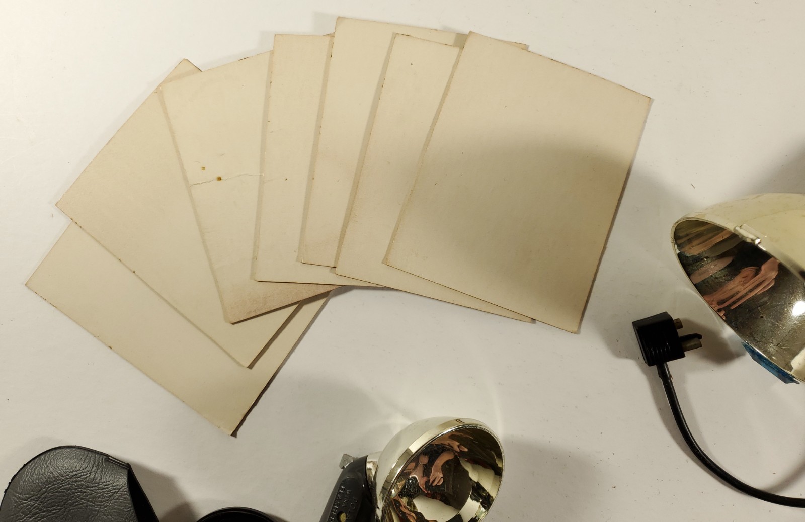 VTG Polaroid Accessories Lot of Flasher 256 Flash 268 7 Photo Mounts 4-S Filter